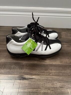 Ecco women’s golf shoes